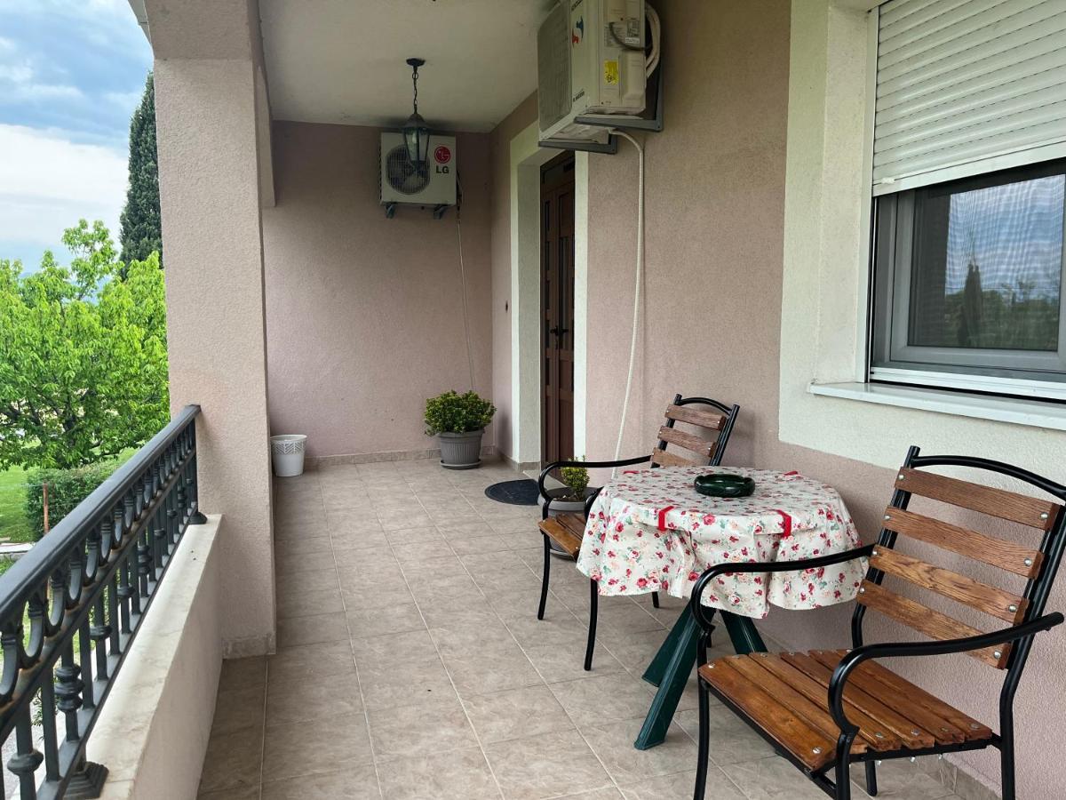 Apartman Na Rijeci Cijevni Подгориця Екстер'єр фото