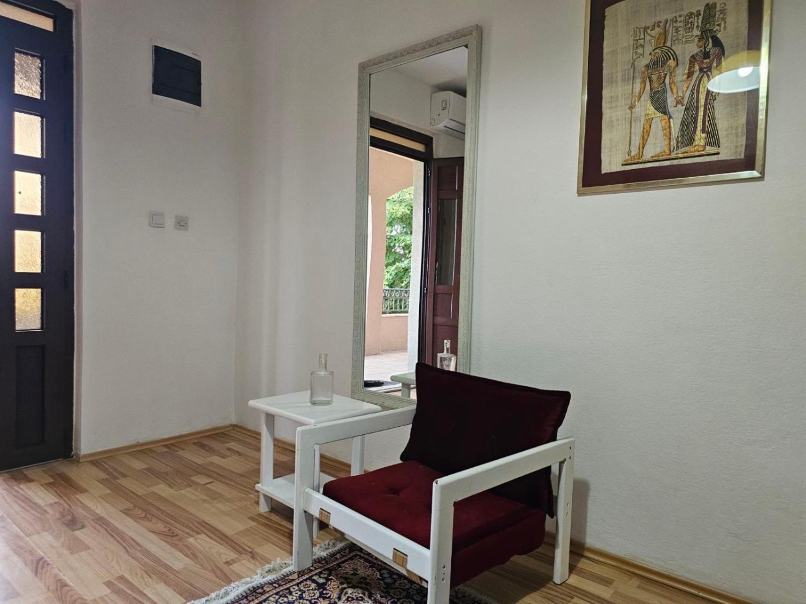 Apartman Na Rijeci Cijevni Подгориця Екстер'єр фото
