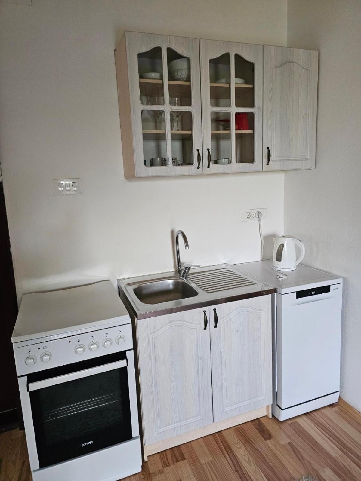 Apartman Na Rijeci Cijevni Подгориця Екстер'єр фото