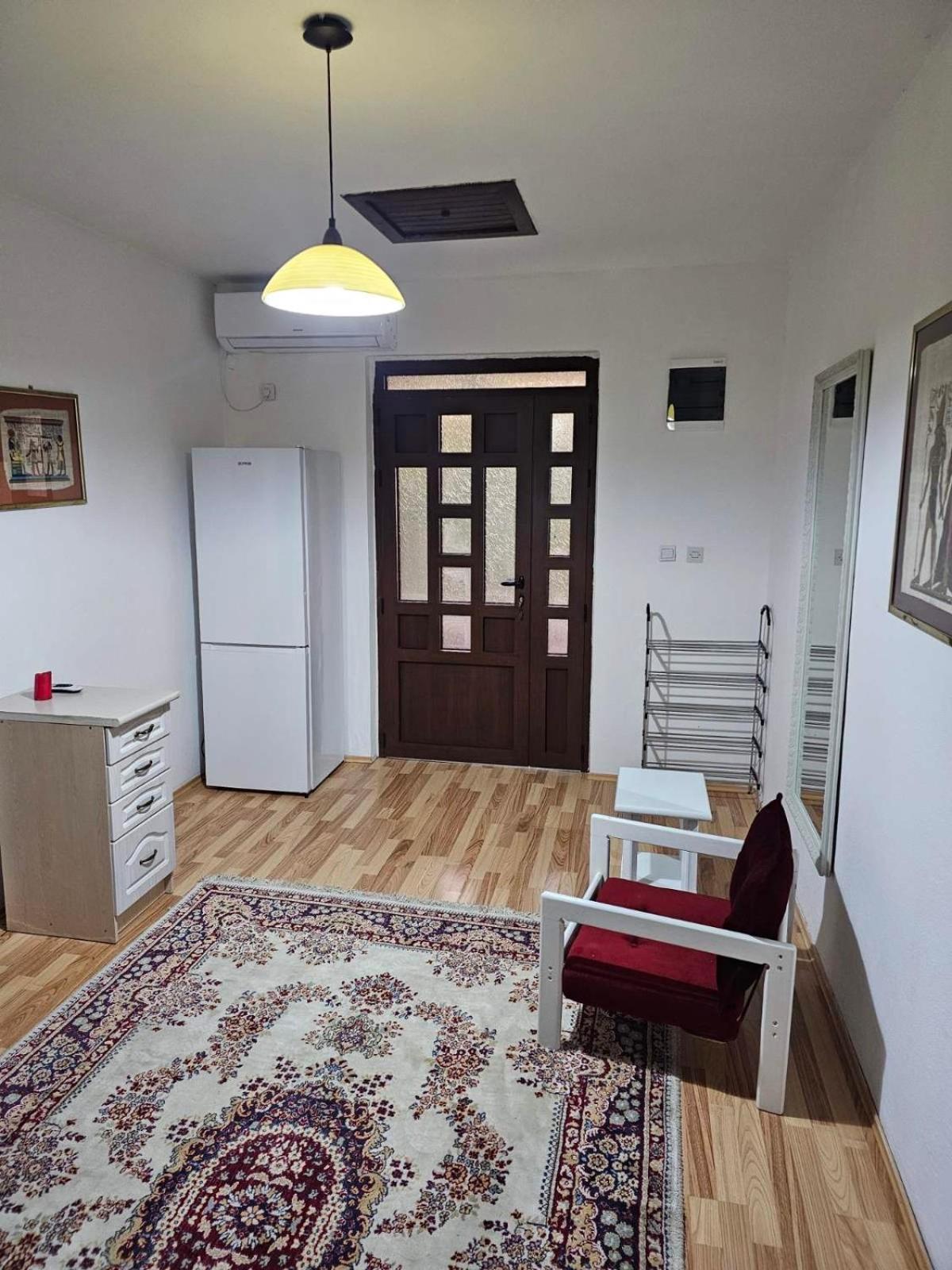 Apartman Na Rijeci Cijevni Подгориця Екстер'єр фото