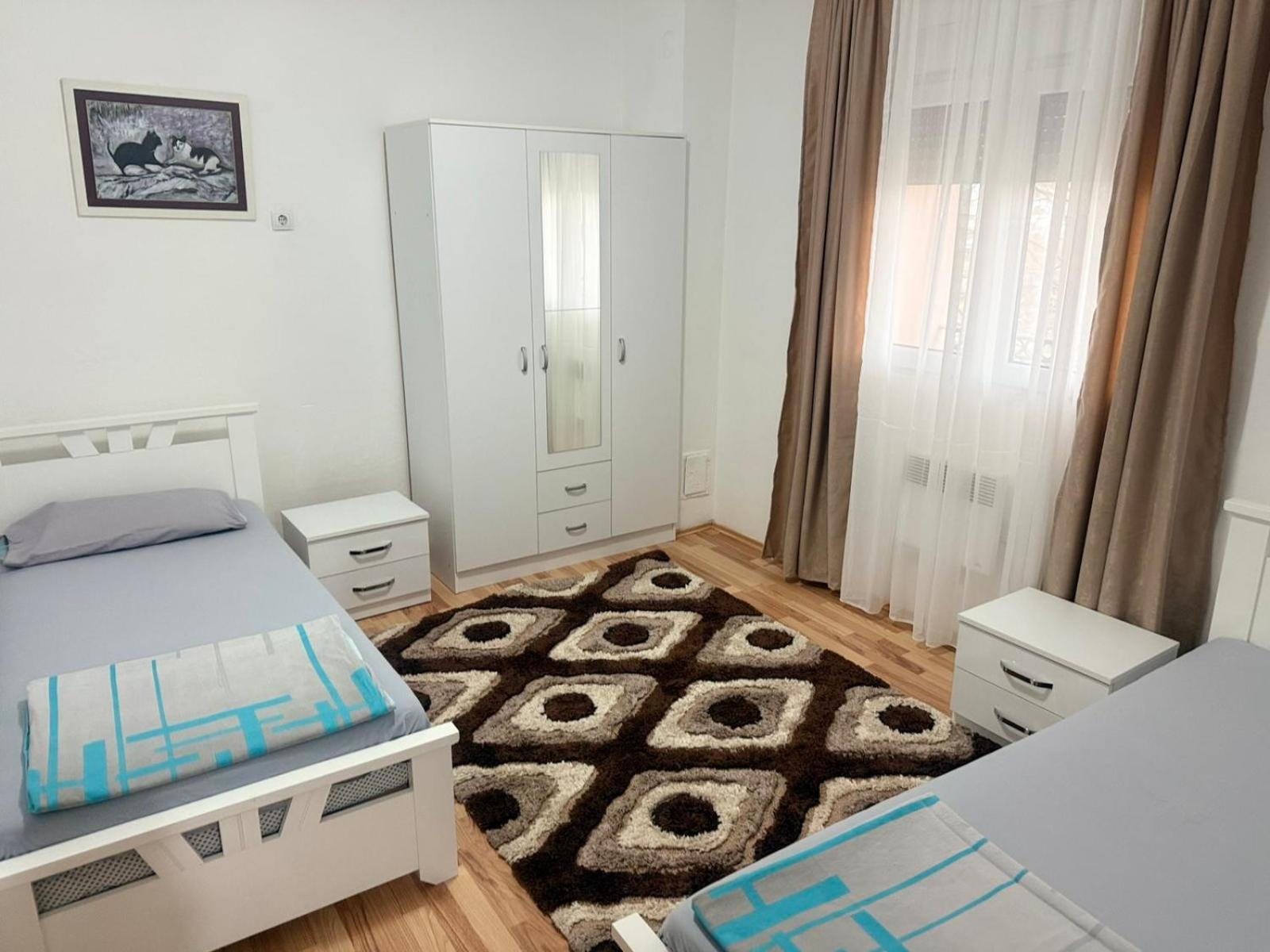 Apartman Na Rijeci Cijevni Подгориця Екстер'єр фото